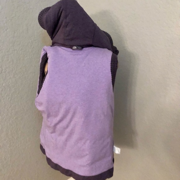 The North Face Women's Medium Vest - Picture 3 of 10